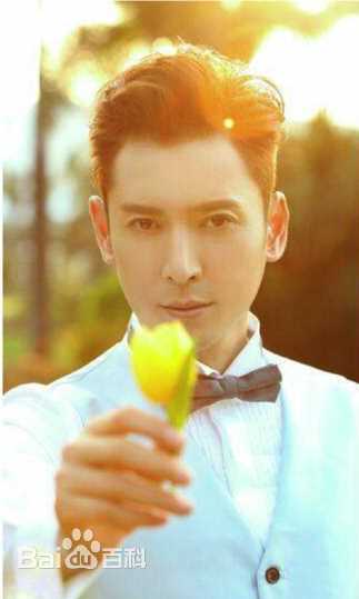 韩栋(Han Dong)《爱来的刚好》最新剧照