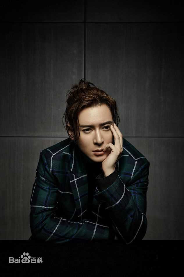 韩栋(Han Dong)最全黑色背景气质壁纸