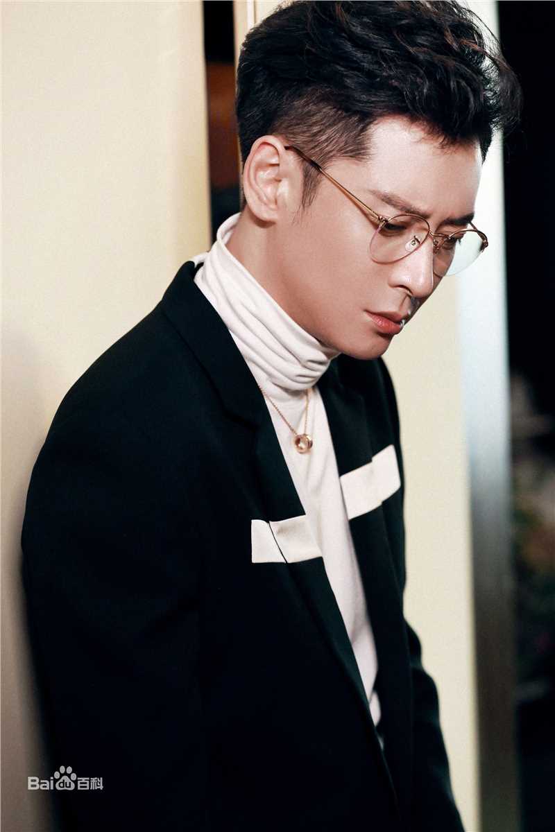 韩栋(Han Dong)秀场LOOK图册