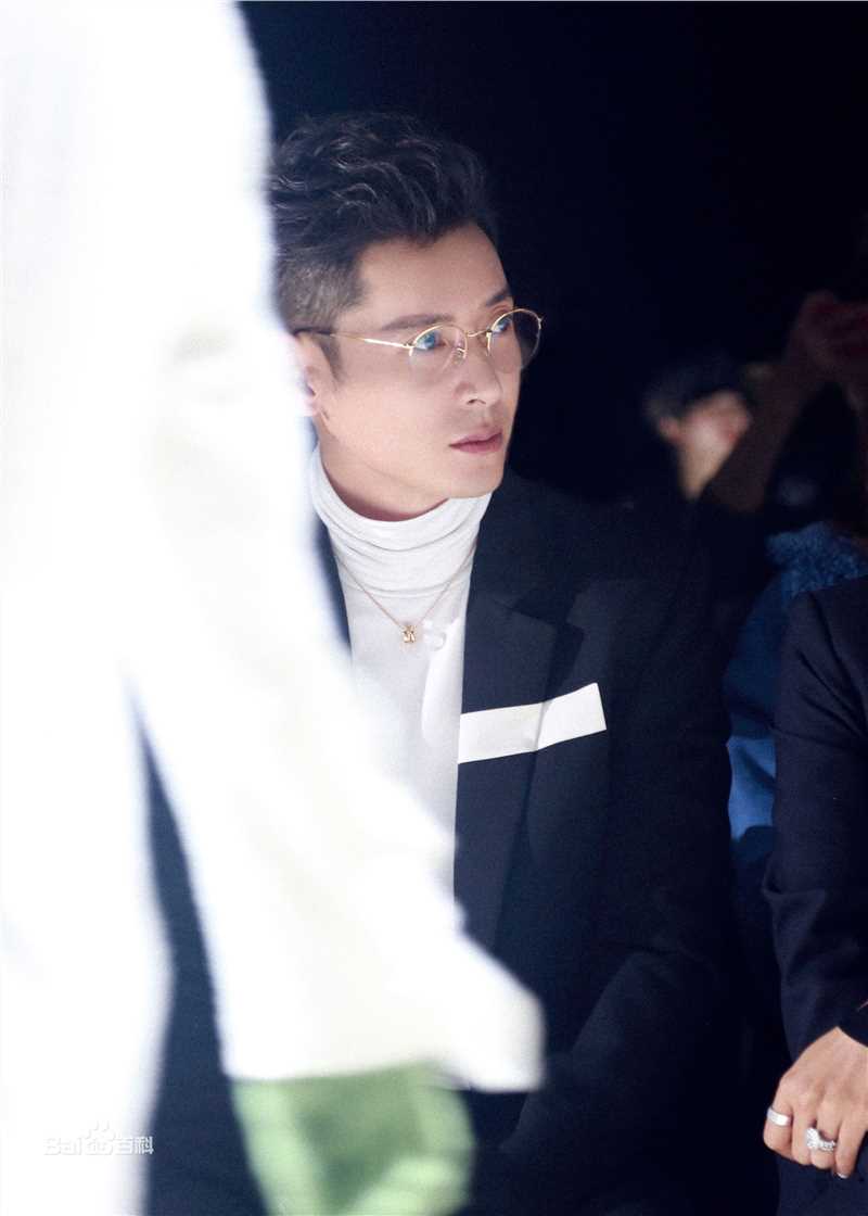 韩栋(Han Dong)秀场LOOK图册