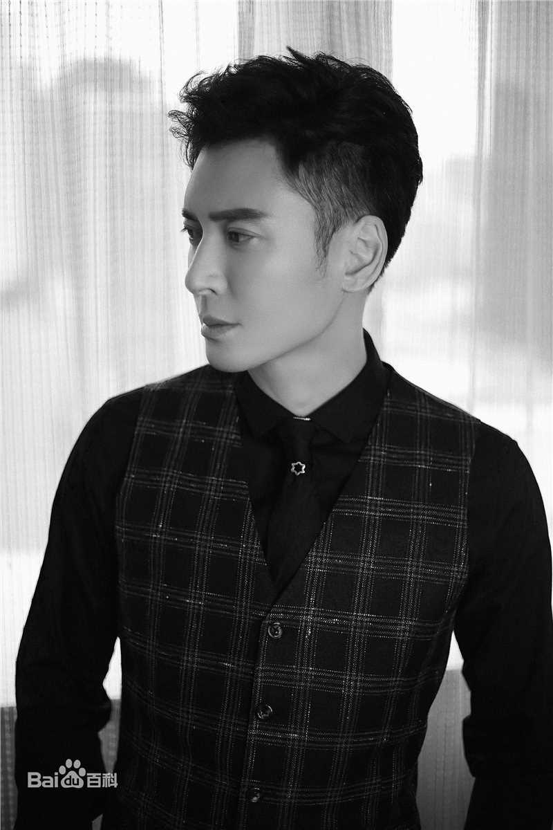 韩栋(Han Dong)秀场LOOK图册