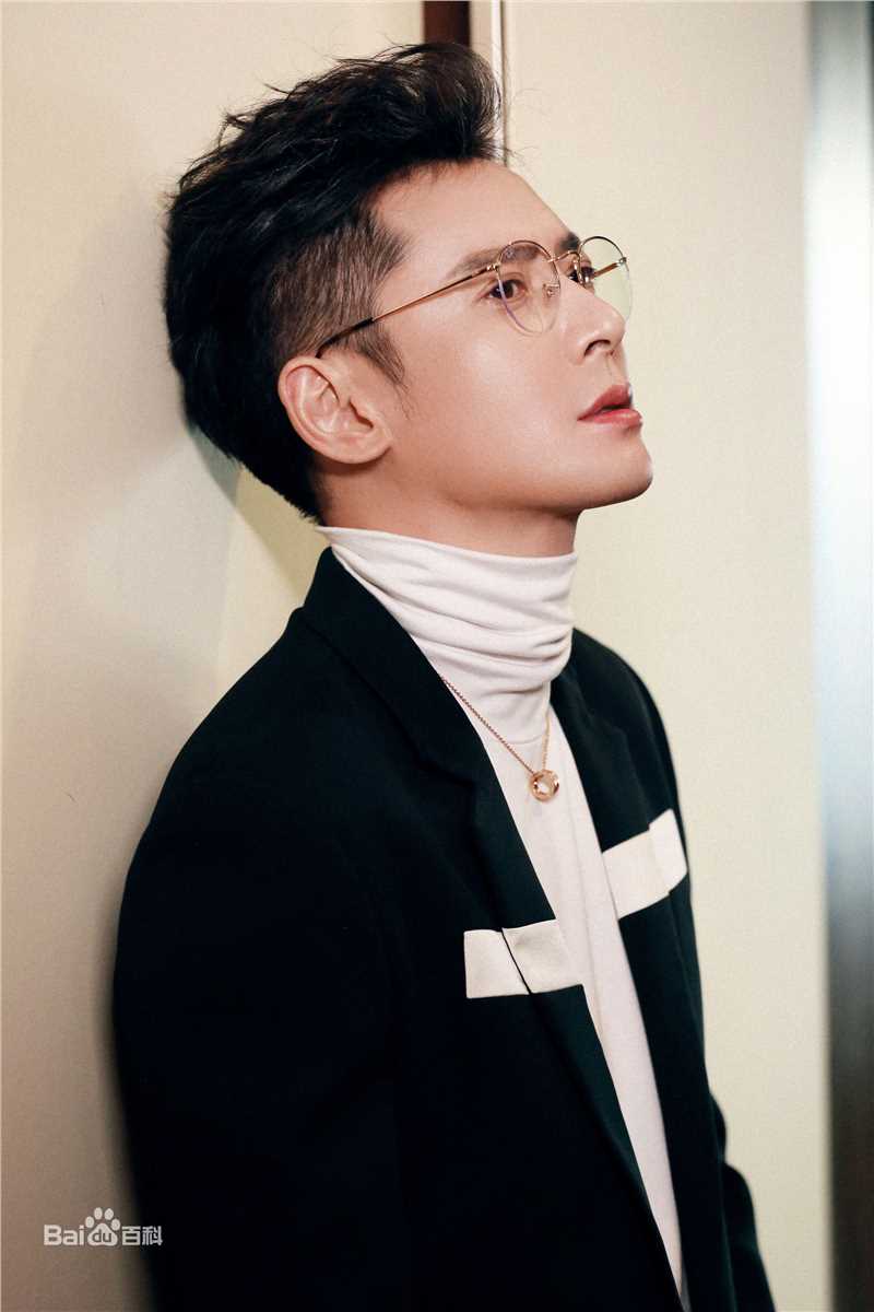 韩栋(Han Dong)秀场LOOK图册