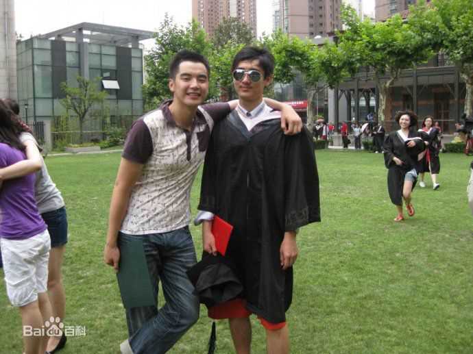 金世佳生活照性感图片图集