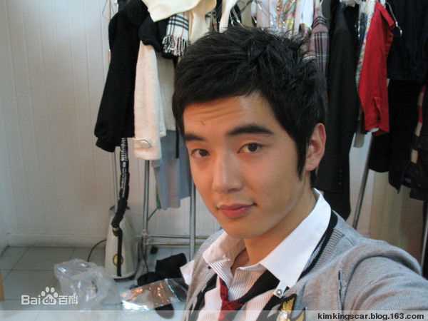 金世佳微博中的照片壁纸壁纸