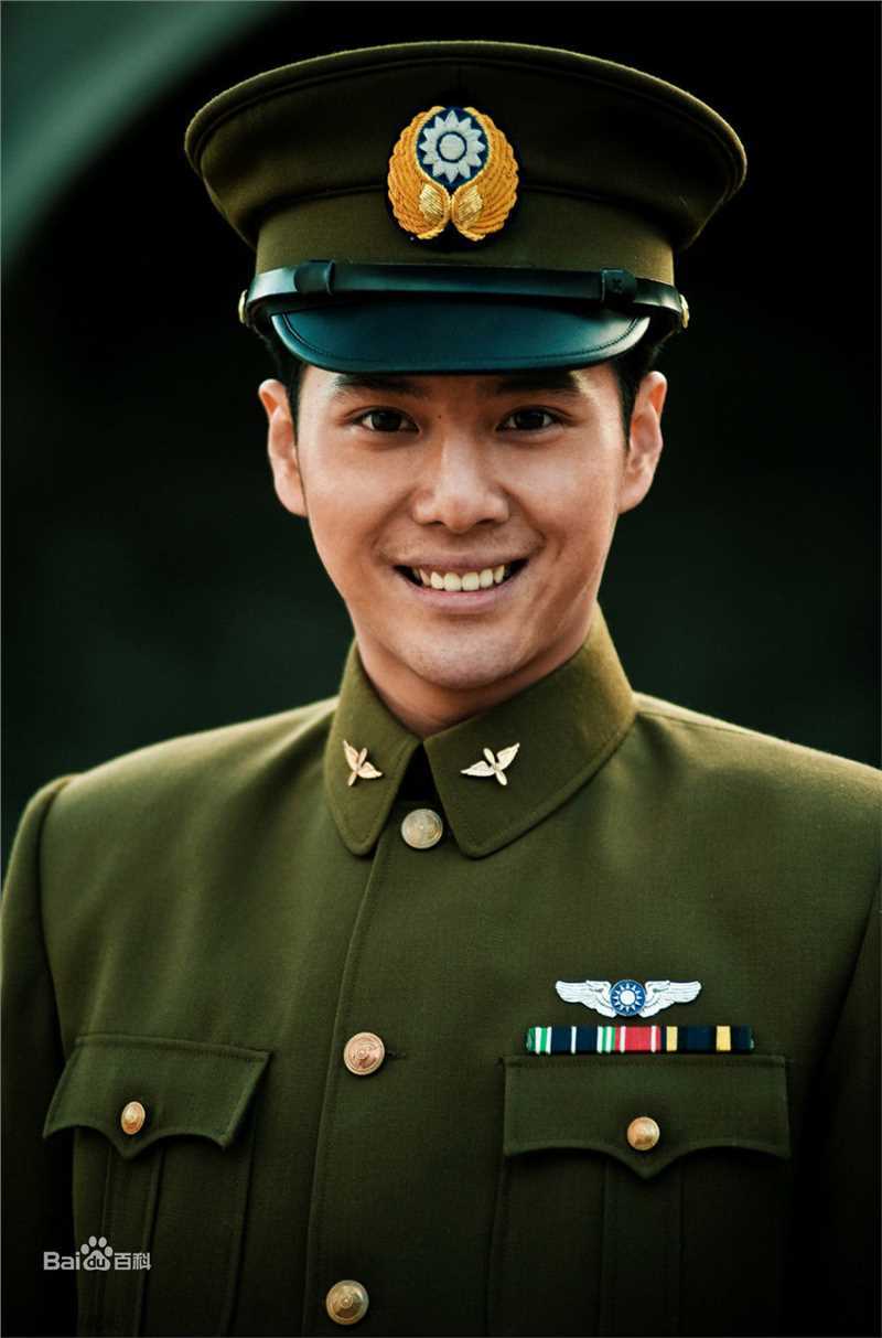 最新徐海乔(Joe)在《血战长空》徐世业中的壁纸