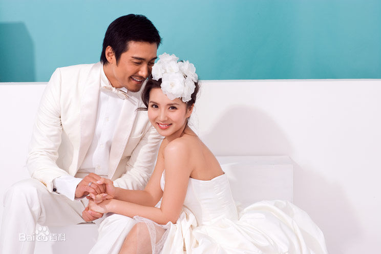 胡兵婚纱代言生活照相册
