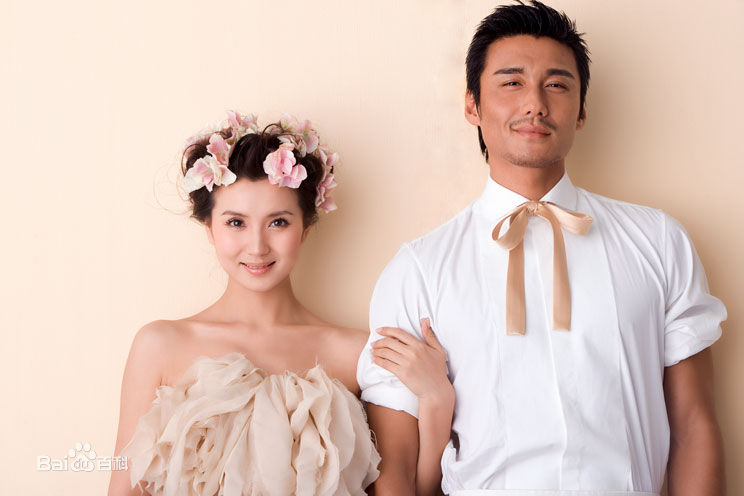 胡兵婚纱代言生活照相册