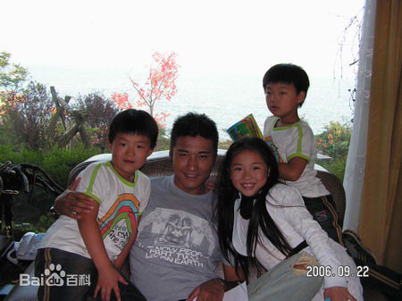 胡兵2006年《爱情男女》最全剧照