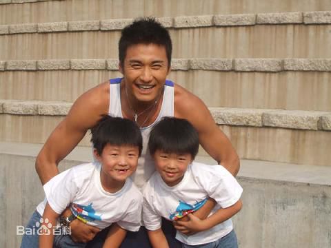 胡兵2006年《爱情男女》最全剧照