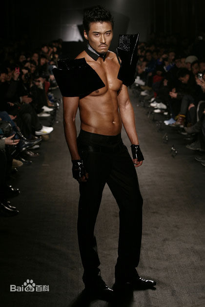 胡兵张弛2010春夏系列男装秀图册