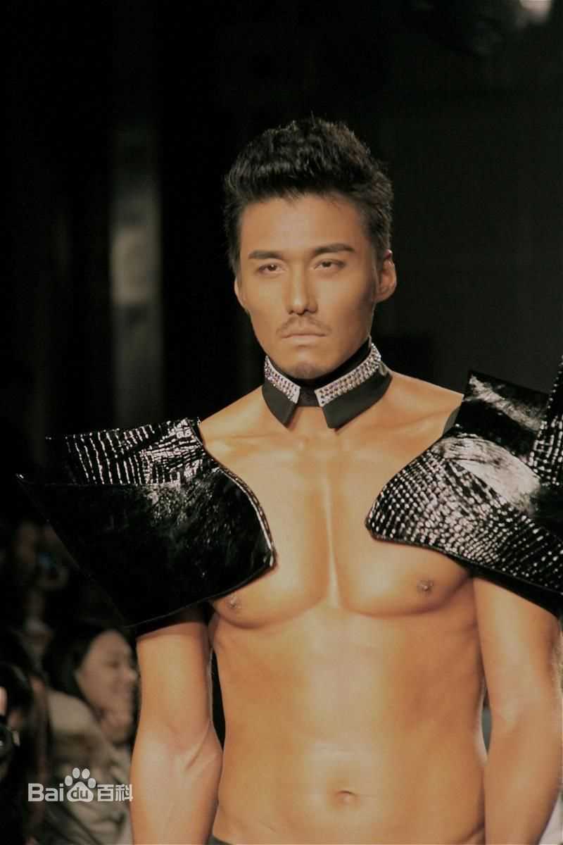 胡兵张弛2010春夏系列男装秀图册