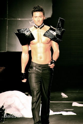 胡兵张弛2010春夏系列男装秀图册