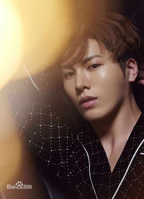 鲁敏宇(ノ·ミヌ、NoMinWoo、Nominue)其他照片图册