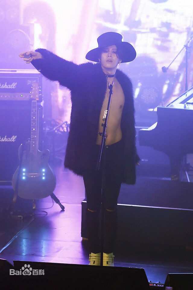 鲁敏宇(ノ·ミヌ、NoMinWoo、Nominue)2016上海演唱会2前后照片