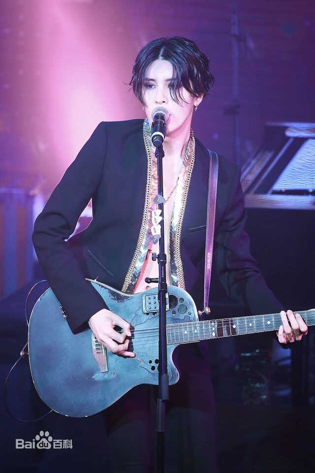 鲁敏宇(ノ·ミヌ、NoMinWoo、Nominue)2016上海演唱会2前后照片