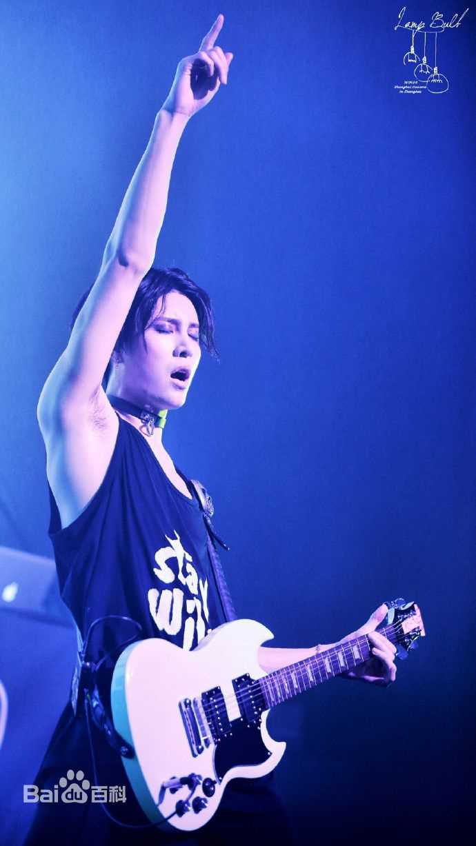 鲁敏宇(ノ·ミヌ、NoMinWoo、Nominue)2016上海演唱会2前后照片