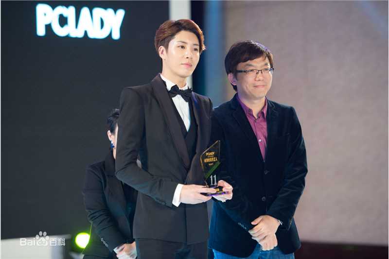 鲁敏宇(ノ·ミヌ、NoMinWoo、Nominue)2015 PCLADY 时尚盛典颁奖典礼前后照片
