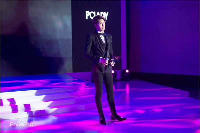 鲁敏宇(ノ·ミヌ、NoMinWoo、Nominue)2015 PCLADY 时尚盛典颁奖典礼前后照片