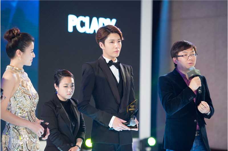 鲁敏宇(ノ·ミヌ、NoMinWoo、Nominue)2015 PCLADY 时尚盛典颁奖典礼前后照片