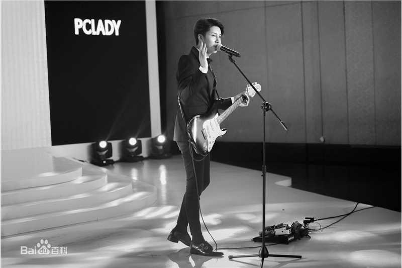 鲁敏宇(ノ·ミヌ、NoMinWoo、Nominue)2015 PCLADY 时尚盛典颁奖典礼前后照片