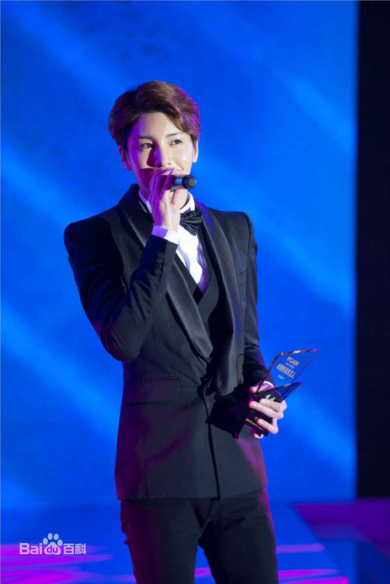 鲁敏宇(ノ·ミヌ、NoMinWoo、Nominue)2015 PCLADY 时尚盛典颁奖典礼前后照片