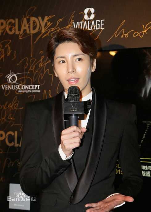 鲁敏宇(ノ·ミヌ、NoMinWoo、Nominue)2015 PCLADY 时尚盛典颁奖典礼前后照片