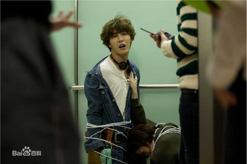 高清鲁敏宇(ノ·ミヌ、NoMinWoo、Nominue)在《我的遗憾男友》饰尹泰云中的图册