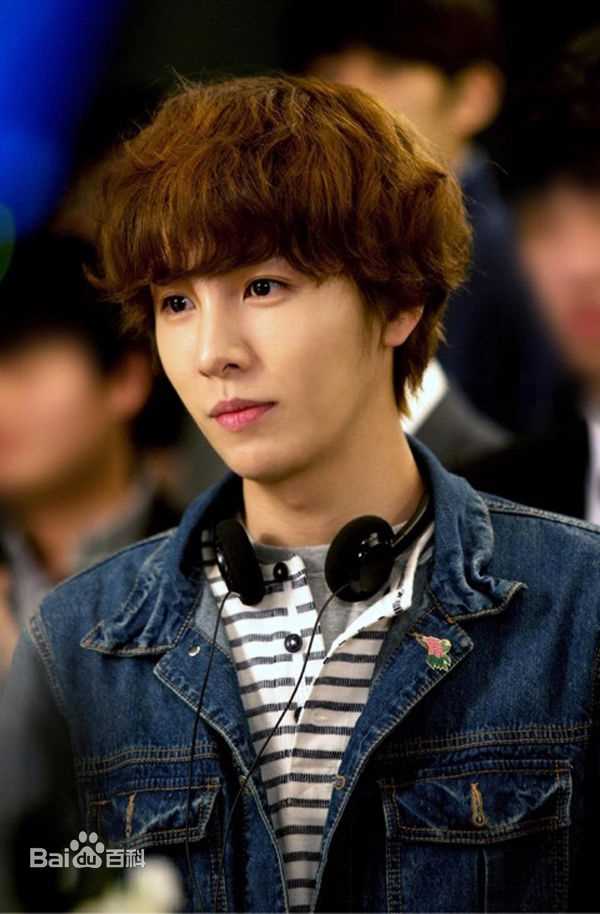 高清鲁敏宇(ノ·ミヌ、NoMinWoo、Nominue)在《我的遗憾男友》饰尹泰云中的图册