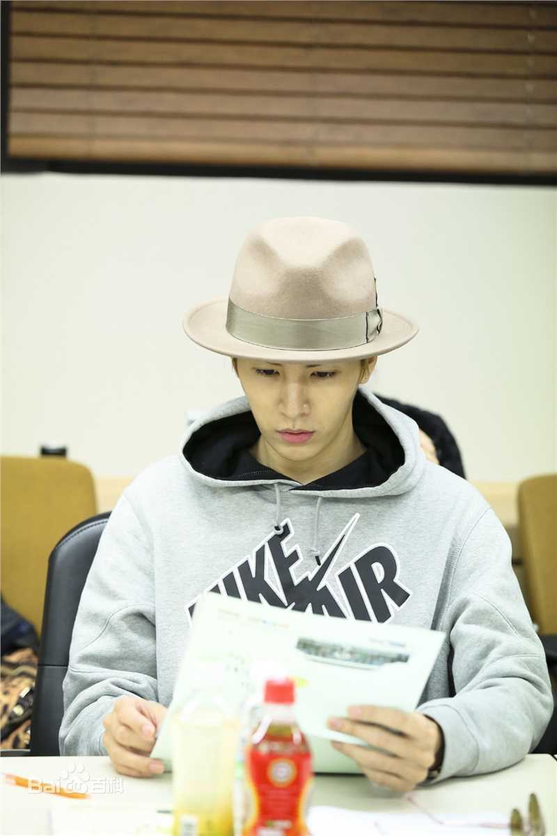 高清鲁敏宇(ノ·ミヌ、NoMinWoo、Nominue)在《我的遗憾男友》饰尹泰云中的图册