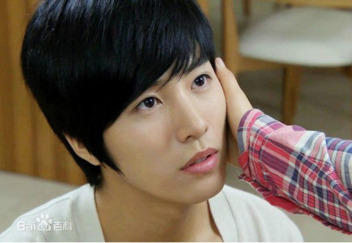 高清鲁敏宇(ノ·ミヌ、NoMinWoo、Nominue)在2010《我的女友是九尾狐》朴东洙中的图册