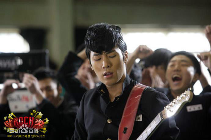 精选鲁敏宇(ノ·ミヌ、NoMinWoo、Nominue)在2010《RockRockRock》金泰元中的图册