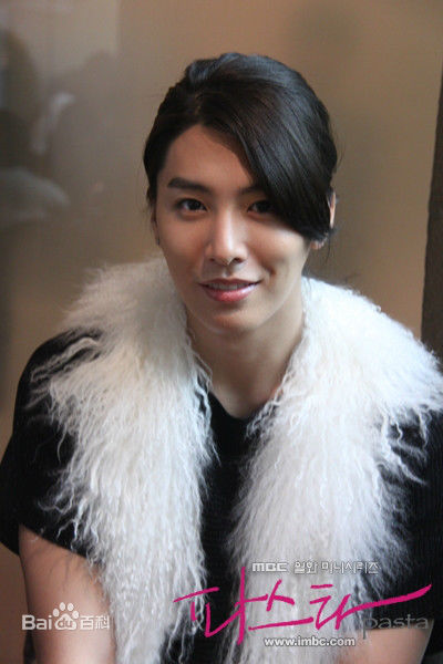 精选鲁敏宇(ノ·ミヌ、NoMinWoo、Nominue)在2010《情迷意面》菲利普中的图册