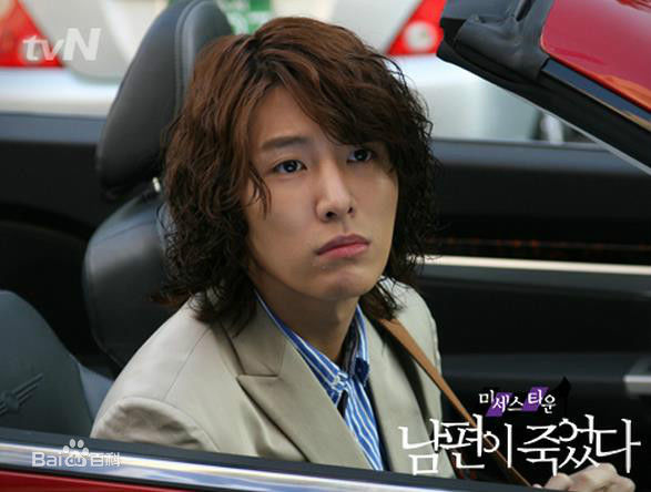 鲁敏宇(ノ·ミヌ、NoMinWoo、Nominue)早期作品性感图片图集