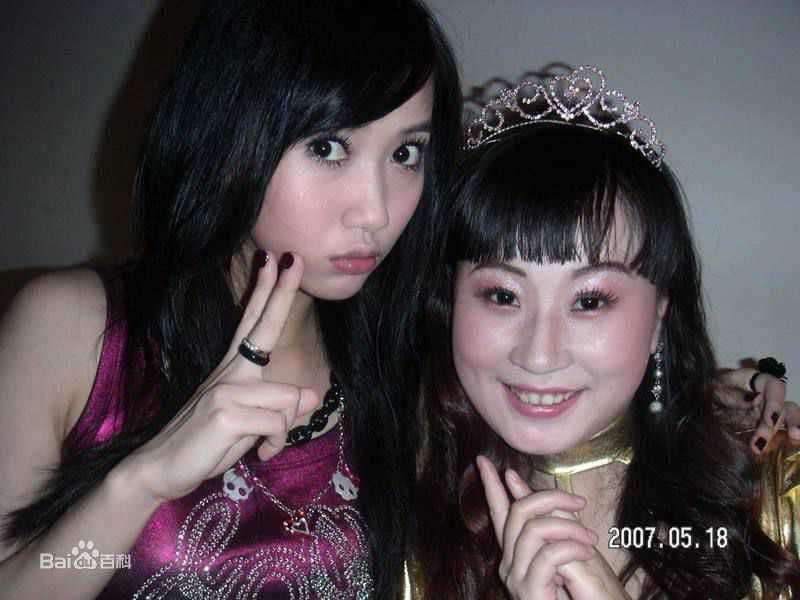 张弦子(Stringer)弦子和歌迷们的合影图册