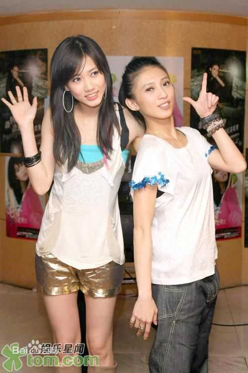 张弦子(Stringer)2008年弦子戴佩妮台湾庆生图片图集