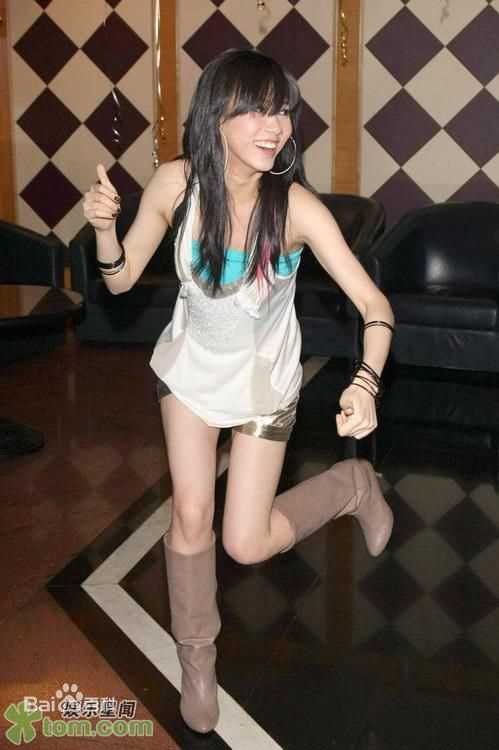 张弦子(Stringer)2008年弦子戴佩妮台湾庆生图片图集