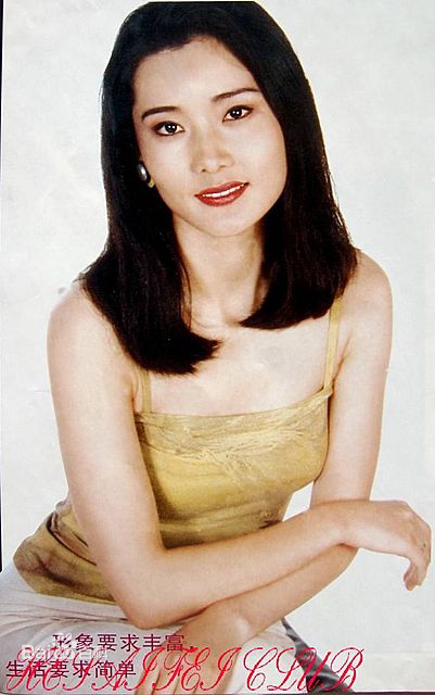 何赛飞(Caifei He)旧照壁纸壁纸