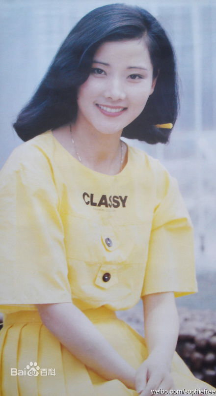 何赛飞(Caifei He)旧照壁纸壁纸