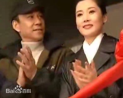 何赛飞(Caifei He)2001年《爱是阳光》最全剧照