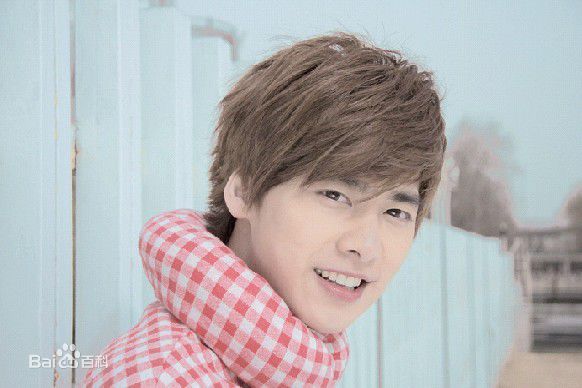 最新李易峰(Yifeng Li)壁纸