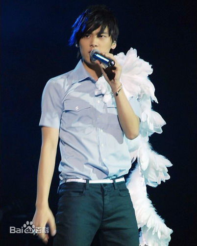 最新李易峰(Yifeng Li)壁纸