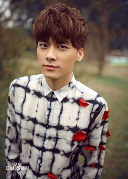 最新李易峰(Yifeng Li)壁纸