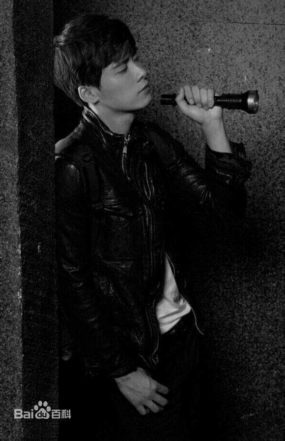 最新李易峰(Yifeng Li)在《盗墓笔记》吴邪中的壁纸