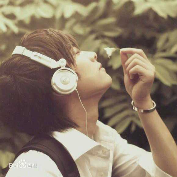 高清李易峰(Yifeng Li)在《时间总是在转圈圈的》中的图集