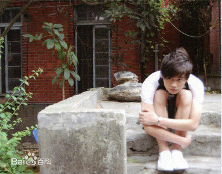 高清李易峰(Yifeng Li)在《时间总是在转圈圈的》中的图集