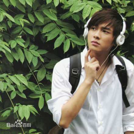 高清李易峰(Yifeng Li)在《时间总是在转圈圈的》中的图集