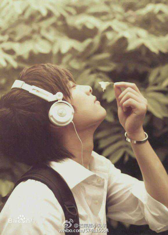 高清李易峰(Yifeng Li)在《时间总是在转圈圈的》中的图集