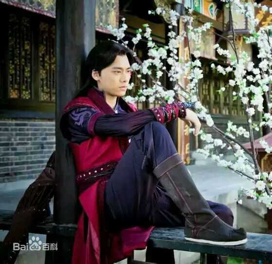 最新李易峰(Yifeng Li)在《古剑奇谭》百里屠苏中的壁纸