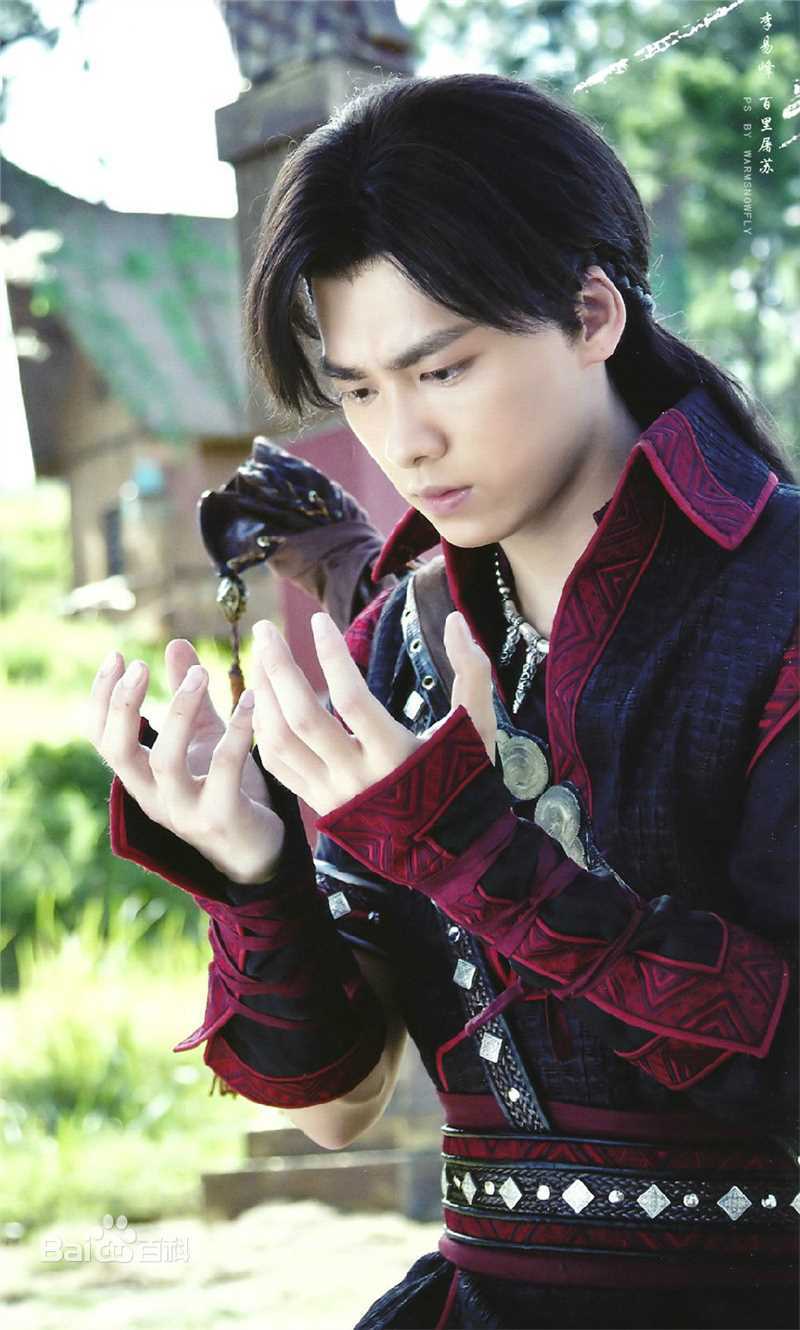 最新李易峰(Yifeng Li)在《古剑奇谭》百里屠苏中的壁纸