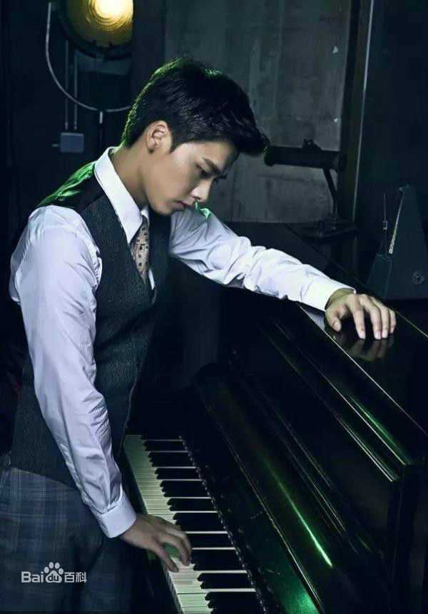 高清李易峰(Yifeng Li)在《壹刻》中的图集